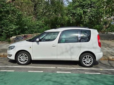 Gebraucht Skoda Roomster Fresh 105 PS (77 kW) 2014 Weiß Van / Kleinbus