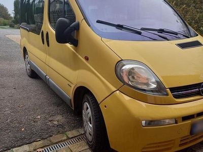 Gebraucht Opel Vivaro 2005 Gelb Van / Kleinbus