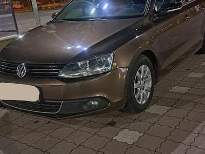 Gebraucht VW Jetta 140 PS (102 kW) 2011 Braun Limousine