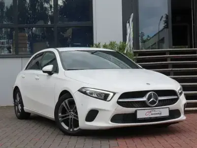 Gebraucht Mercedes A180 116 PS (85 kW) 2018 Weiß Limousine