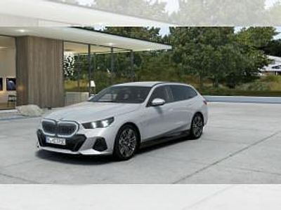 Neu BMW 530e M Sport 299 PS (219 kW) 2026 Grau Kombi