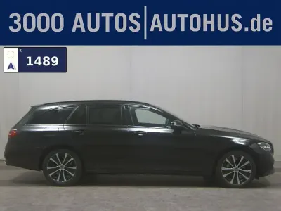Gebraucht Mercedes E300 Avantgarde 320 PS (235 kW) 2022 Schwarz Kombi