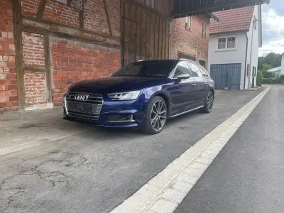 Gebraucht Audi S4 Sport 354 PS (260 kW) 2017 Blau Kombi