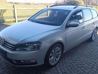 Usata VW Passat Trendline 140 CV (102 kW) 2013 Argento Station wagon