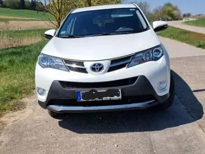 Gebraucht Toyota RAV4 Edition 151 PS (111 kW) 2013 Weiß SUV