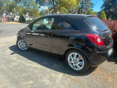 Gebraucht Opel Corsa 100 PS (73 kW) 2010 Schwarz Kleinwagen