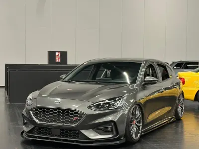 Gebraucht Ford Focus ST 280 PS (205 kW) 2021 Grau Kleinwagen
