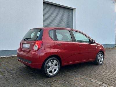 Gebraucht Chevrolet Aveo 84 PS (61 kW) 2010 Rot Kleinwagen