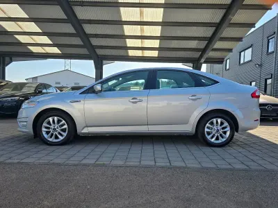 Gebraucht Ford Mondeo 136 PS (100 kW) 2012 Silber Limousine