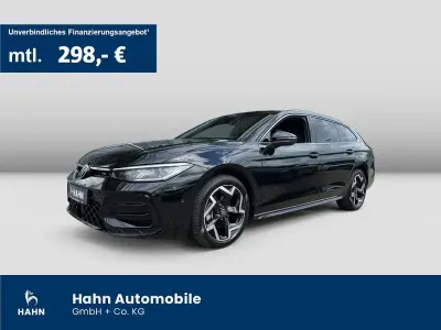 Gebraucht VW Passat R-line 150 PS (110 kW) 2025 Schwarz Kombi