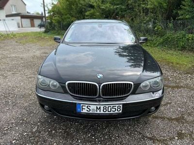 BMW 745