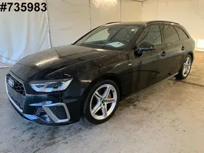 Używany Audi A4 S-Line 204 KM (150 kW) 2022 Czarny Kombi