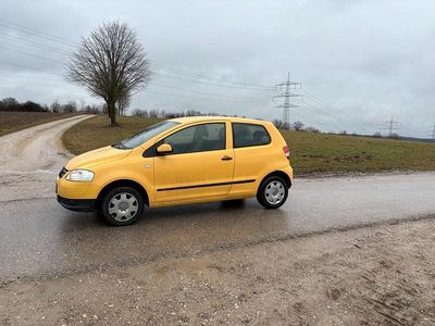 Gebraucht VW Fox 52 PS (38 kW) 2006 Gelb Kleinwagen