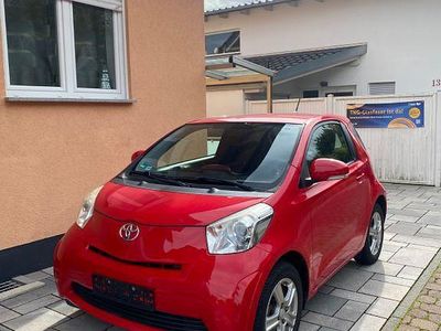 Toyota iQ