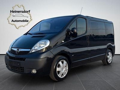Second-hand Opel Vivaro 145 CP (106 kW) 2010 Negru Monovolum