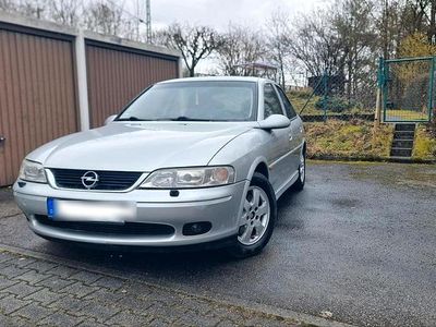 Gebraucht Opel Vectra 125 PS (91 kW) 2002 Silber Limousine