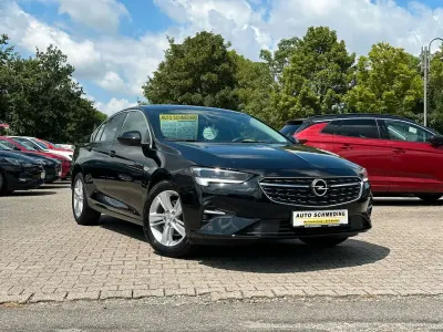 Gebraucht Opel Insignia Elegance 122 PS (89 kW) 2021 Schwarz Limousine