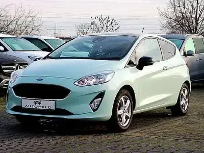 Second-hand Ford Fiesta Cool & Connect 86 CP (63 kW) 2017 Albastru Hatchback
