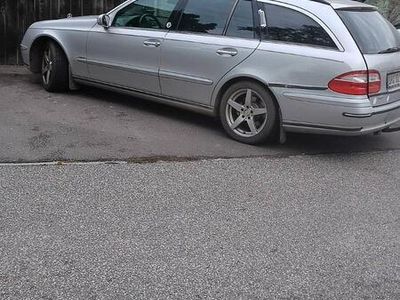 Mercedes E200
