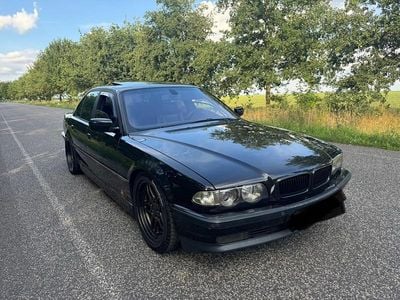 BMW 735