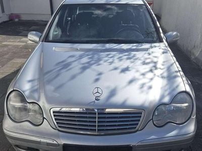 Gebraucht Mercedes C220 150 PS (110 kW) 2004 Grau Limousine