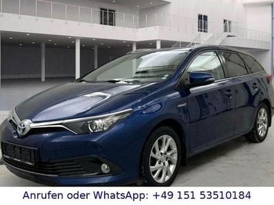 Gebraucht Toyota Auris Hybrid 82 PS (60 kW) 2016 Andere Limousine