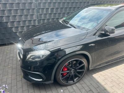 Mercedes GLA45 AMG