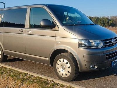 Gebraucht VW Transporter 140 PS (102 kW) 2015 Silber Van