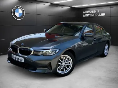 Gebraucht BMW 330 Advantage 258 PS (189 kW) 2022 Grau Limousine