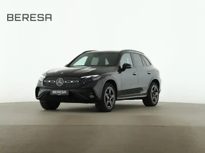 Używany Mercedes GLC300e AMG 333 KM (244 kW) 2026 Szary SUV
