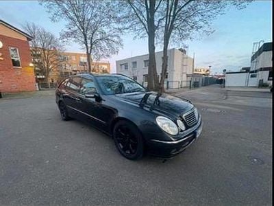 Mercedes E220