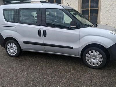 Usata Opel Combo 122 CV (89 kW) 2015 Argento Monovolume