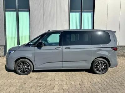 Neu VW Multivan Business 150 PS (110 kW) 2026 Puregrey Van / Kleinbus