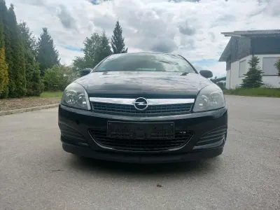 Gebraucht Opel Astra GTC 105 PS (77 kW) 2009 Schwarz Coupé