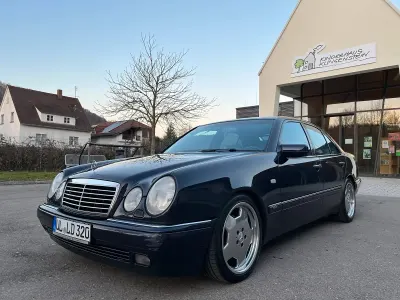 Używany Mercedes E280 Avantgarde 193 KM (141 kW) 1997 Andere farben Sedan/Limuzyna