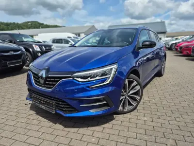 Occasion Renault Mégane IV Techno 116 ch (85 kW) 2024 Bleue Berline