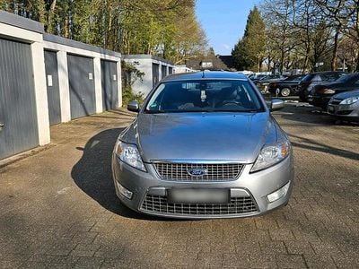 Gebraucht Ford Mondeo 140 PS (102 kW) 2010 Grau Limousine