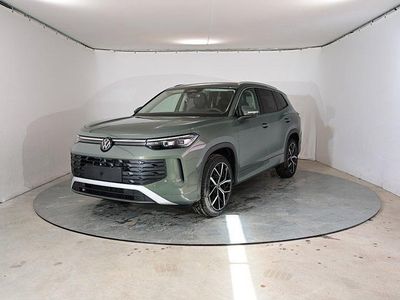 Cipressinogrün metallic Gebraucht 2025 VW Tayron Life SUV | 40.579 €