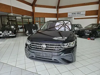 Gebraucht VW Tiguan Allspace Life 150 PS (110 kW) 2023 Schwarz SUV