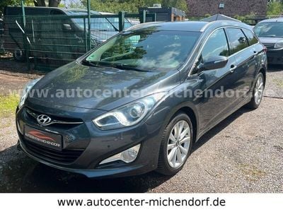 Gebraucht Hyundai i40 Edition 135 PS (99 kW) 2013 Grau Kombi