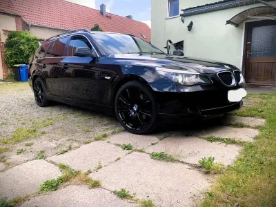Gebraucht BMW 520 Exclusive 178 PS (130 kW) 2010 Schwarz Kombi
