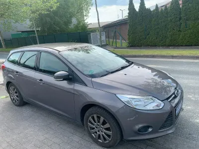 Gebraucht Ford Focus 105 PS (77 kW) 2012 Braun Kombi