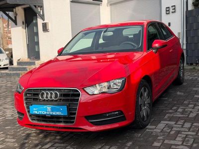 Gebraucht Audi A3 Attraction 122 PS (89 kW) 2012 Rot Limousine