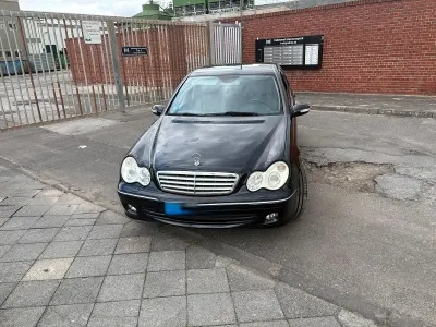 Gebraucht Mercedes C200 Sport Edition 163 PS (119 kW) 2006 Schwarz Limousine