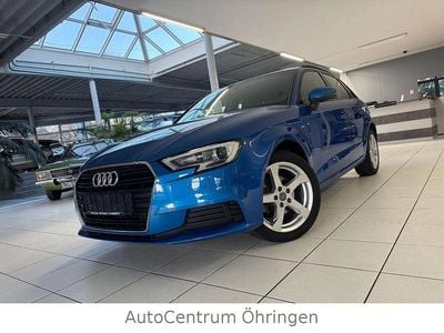 Blau Gebraucht 2019 Audi A3 Basis Limousine | 16.290 € (Guter Preis)