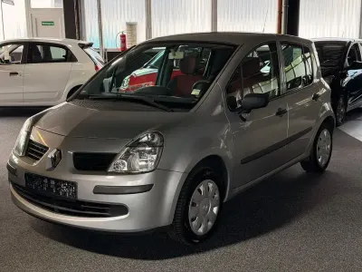 Gebraucht Renault Modus 88 PS (64 kW) 2007 Silber Van / Kleinbus