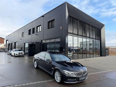 Gebraucht BMW 740 Performance 320 PS (235 kW) 2016 Schwarz Limousine