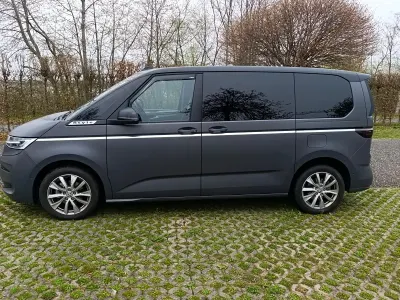 Usata VW Multivan Style 150 CV (110 kW) 2022 Grigio Monovolume