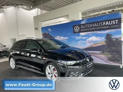 Gebraucht VW Golf VIII GTE 272 PS (200 kW) 2025 Schwarz metallic Limousine
