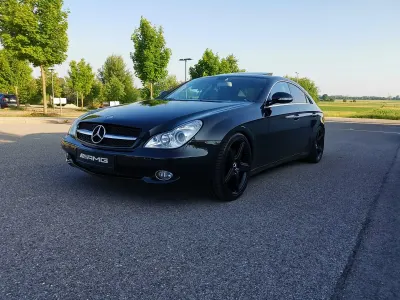 Begagnad Mercedes CLS500 AMG 387 HK (284 kW) 2007 Svart Sportkupé